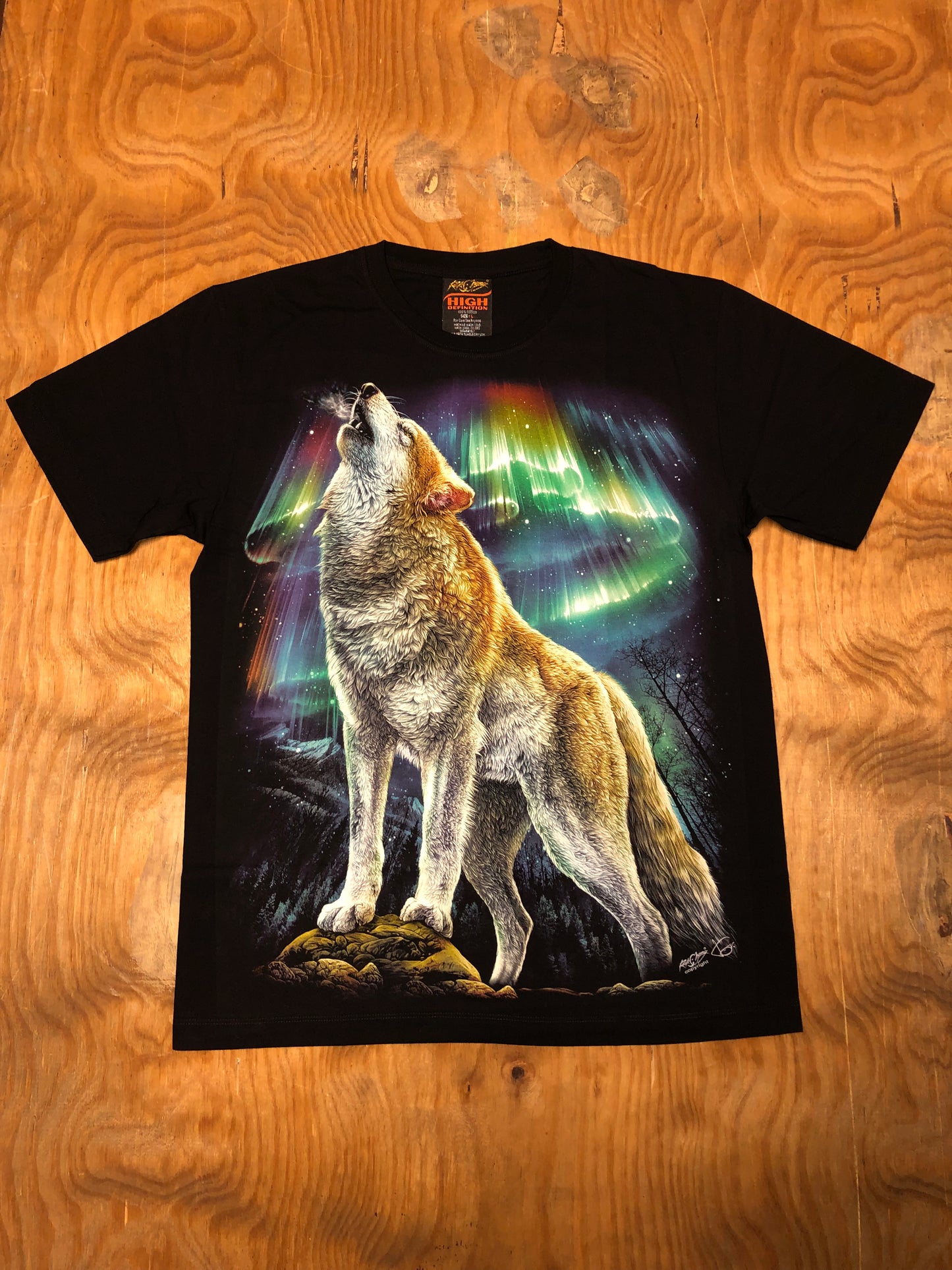 WO42 - Wolf - Northern Lights