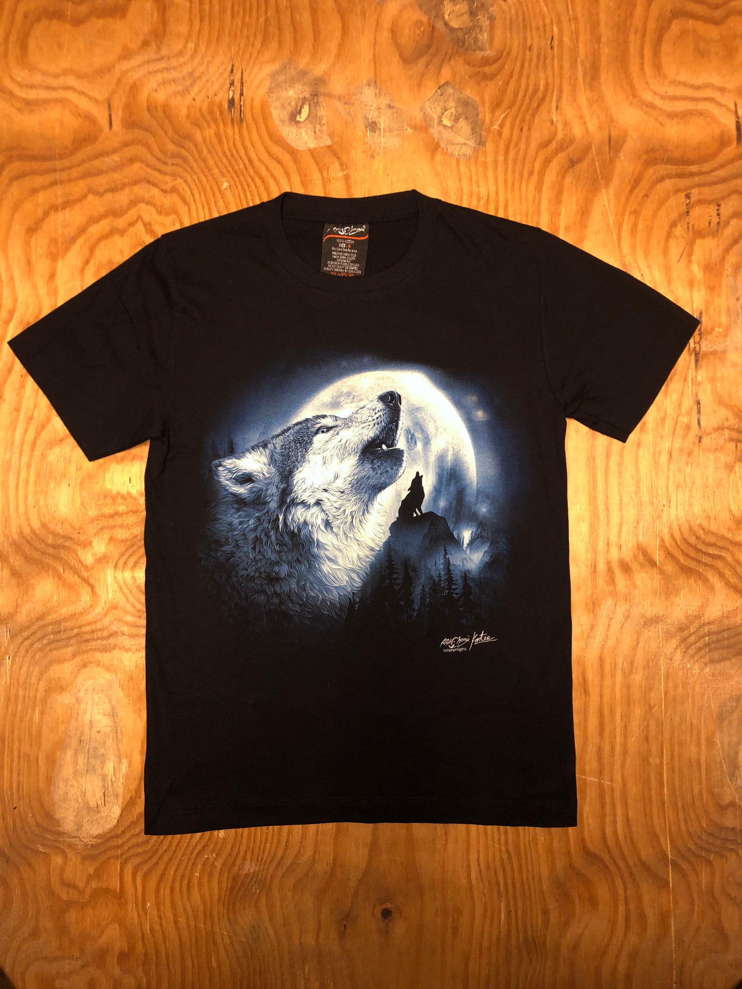 WO46 - Wolf - Small Face