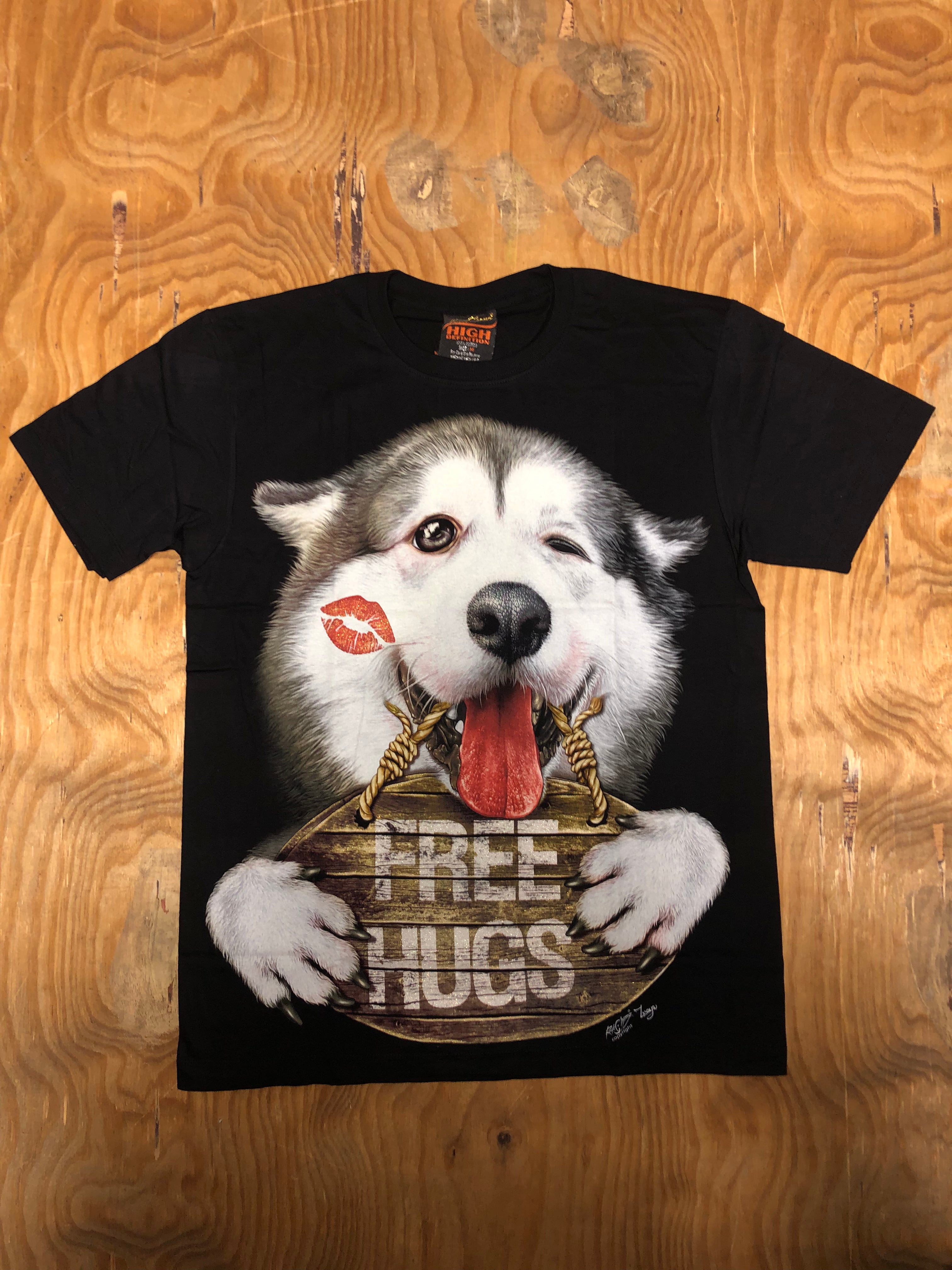 Dog T-shirt - Free Hugs - DOG04 Main image