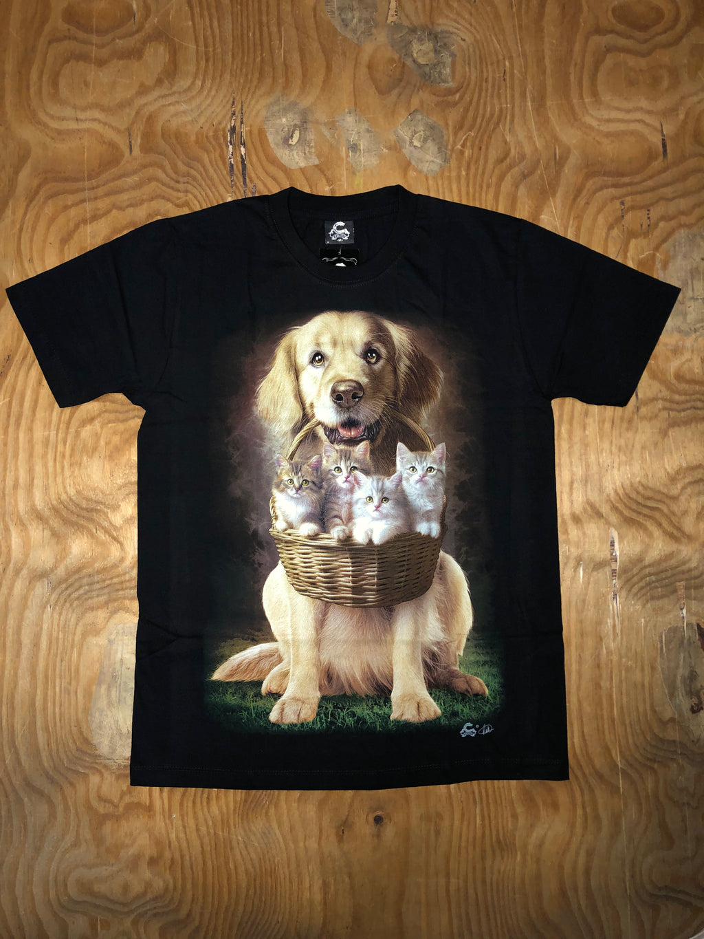 Dog and Kittens T-shirt - DOG03