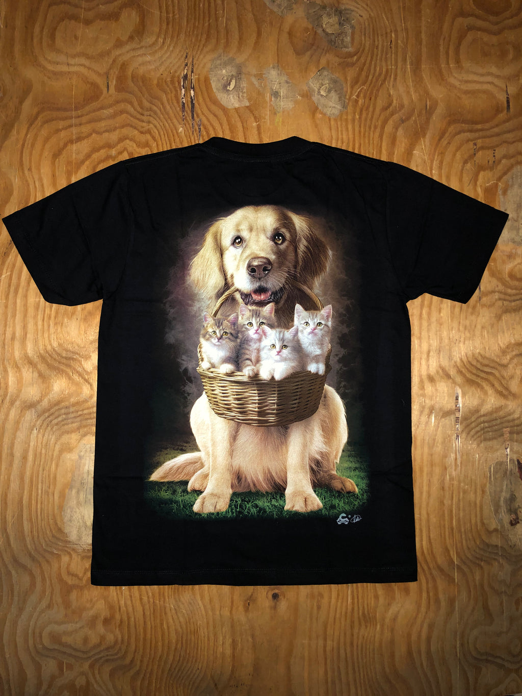 Dog and Kittens T-shirt - DOG03