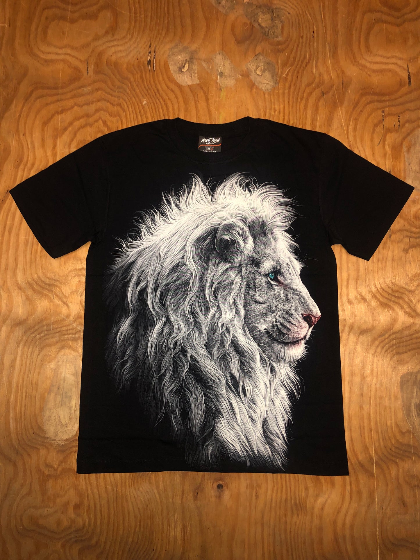 LIO03 - Lion - White