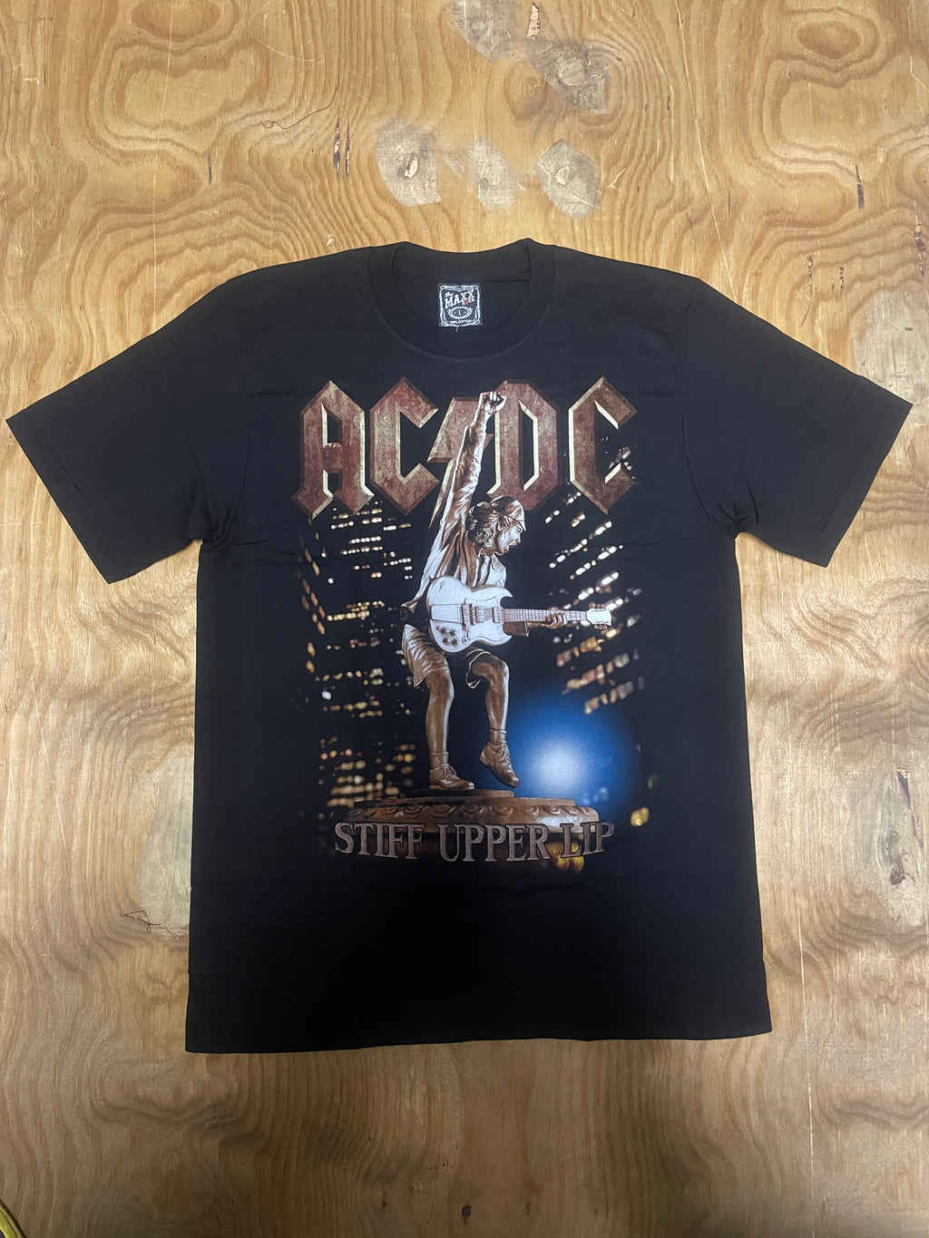 AC/DC T-shirt - Stiff upper Lip - RCK157