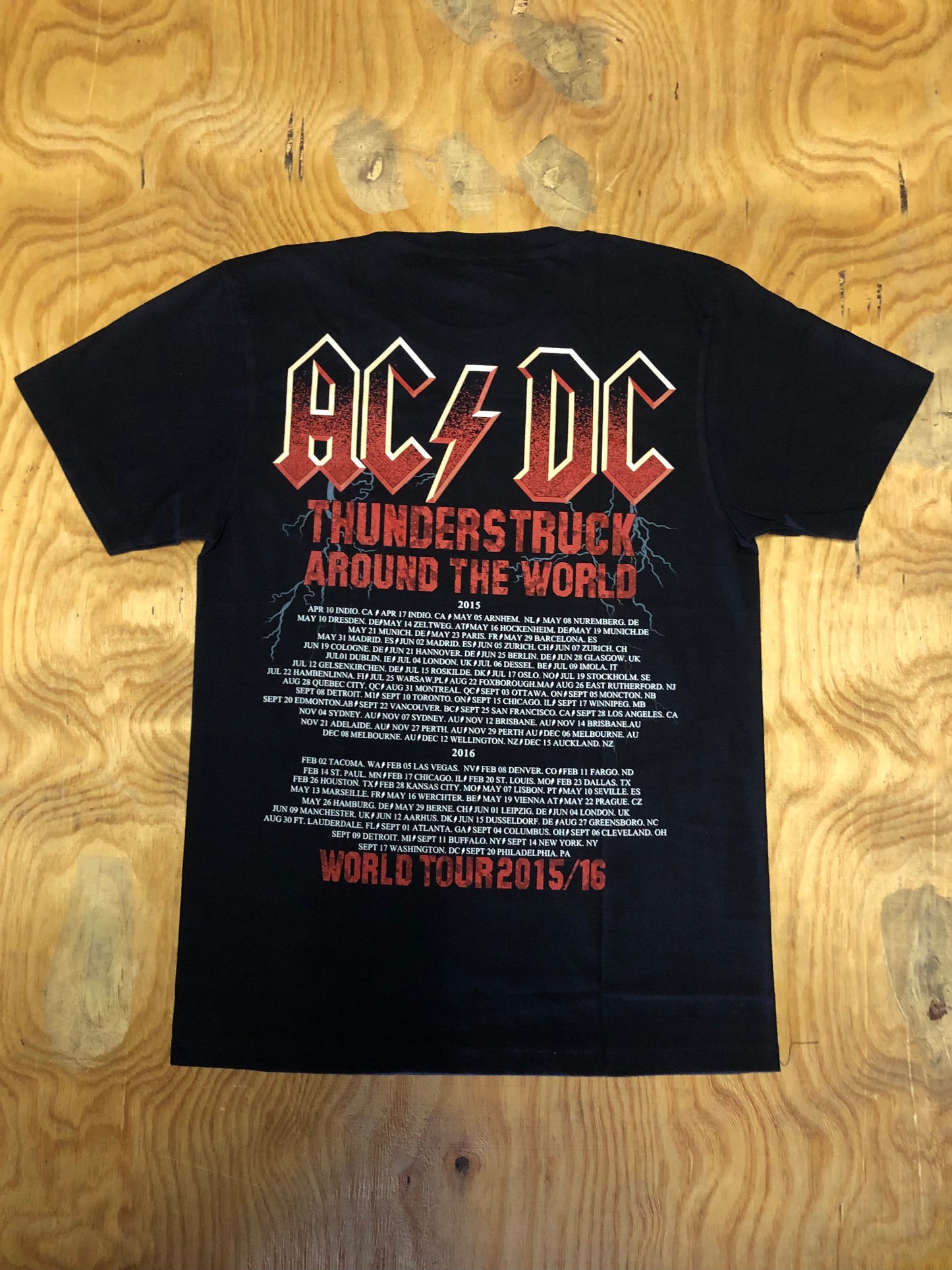 RCK017 - AC/DC - Thunderstruck Tour